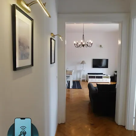 Cosy Resy Place Apartman
