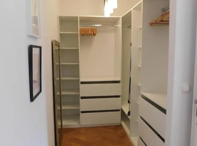 Cosy Resy Place شقة *