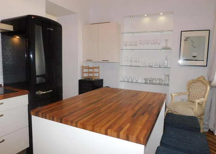 Cosy Resy Place דירה